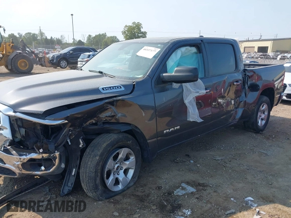 2019 Ram 1500 Big Horn z VIN 1C6RRFFGXKN709911, wystawiony jako IAAI lot #40337177 z przebiegiem 124 338 mil mil oraz . Historia ofert i sprzedaży dostępna na DreamBid. Obrazek 18.
