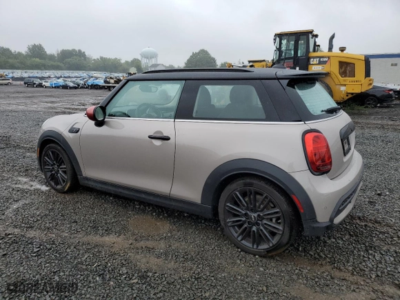 2024 MINI Hardtop 2 Door Cooper S with VIN WMW53DH09R2V57853, listed as a Copart auction lot 66681894 with 3,501 mi miles and Salvage Title. Bid and sale history available at carsss.com. Image 2.