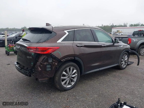 2020 Infiniti QX50 LUXE with VIN 3PCAJ5M17LF103598, listed as a IAAI auction lot 41406324 with 51,490 mi miles. Bid and sale history available at carsss.com. Image 4.