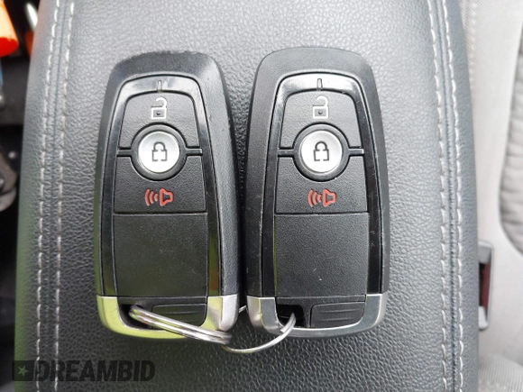 2020 Ford Escape SE z VIN 1FMCU9G69LUB29301, wystawiony jako IAAI lot #42382811 z przebiegiem 55 197 mil mil oraz . Historia ofert i sprzedaży dostępna na DreamBid. Obrazek 11.