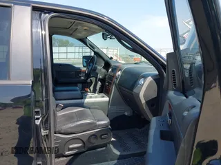 2007 Ford F-150 XLT with VIN 1FTPW14507FB71637, listed as a IAAI auction lot 42080446 with 224,256 mi miles. Bid and sale history available at carsss.com. Image 5.