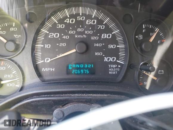 2005 Chevrolet Express Passenger with VIN 1GAHG35U651196998, listed as a IAAI auction lot 42306716 with 206,975 mi miles and . Bid and sale history available at DreamBid. Image 7.