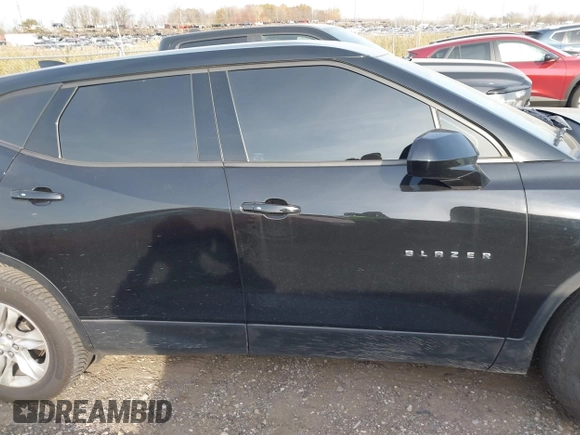 2020 Chevrolet Blazer LT with VIN 3GNKBCRS6LS598592, listed as a IAAI auction lot 40650004 with 46,104 mi miles and . Bid and sale history available at DreamBid. Image 13.