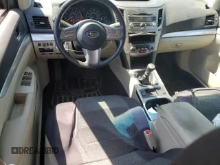 2010 Subaru Outback Premium All-Weather Anniversary z VIN 4S4BRBCCXA1333734, wystawiony jako Copart lot #56649445 z przebiegiem 221 847 mil mil oraz Szkoda całkowita • Salvage title. Historia ofert i sprzedaży dostępna na DreamBid. Obrazek 8.