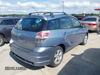 2006 Toyota Matrix STD z VIN 2T1KR32E06C623450, wystawiony jako IAAI lot #42352223 z przebiegiem 278 665 mil mil oraz . Historia ofert i sprzedaży dostępna na DreamBid. Obrazek 4.
