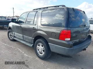 2006 Ford Expedition Special Service with VIN 1FMPU15526LA94611, listed as a IAAI auction lot 41496477 with 171,574 mi miles. Bid and sale history available at carsss.com. Image 3.