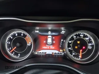 2021 Jeep Cherokee Limited z VIN 1C4PJMDX8MD121545, wystawiony jako IAAI lot #42706490 z przebiegiem 154 382 mil mil oraz . Historia ofert i sprzedaży dostępna na DreamBid. Obrazek 7.