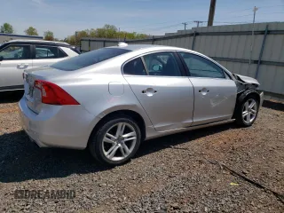 2015 Volvo S60 T5 Premier with VIN YV1612TB6F1310005, listed as a Copart auction lot 53842785 with 102,190 mi miles and Salvage Title. Bid and sale history available at carsss.com. Image 3.
