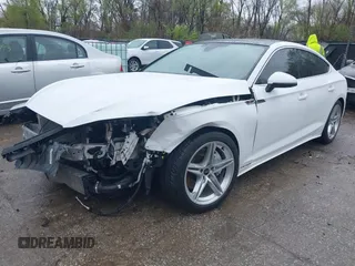 2022 Audi A5 Sportback S line Premium Plus z VIN WAUFACF57NA033636, wystawiony jako IAAI lot #41947545 z przebiegiem 75 797 mil mil oraz . Historia ofert i sprzedaży dostępna na DreamBid. Obrazek 18.