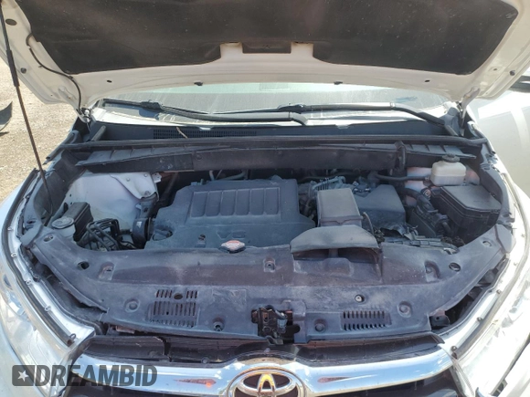 2016 Toyota Highlander Limited with VIN 5TDDKRFH2GS334499, listed as a Copart auction lot 56685955 with 100,605 mi miles and Salvage title. Bid and sale history available at DreamBid. Image 12.
