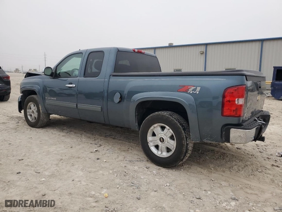 2010 Chevrolet Silverado 1500 LT with VIN 1GCSKSE37AZ134728, listed as a Copart auction lot 44437015 with 85,490 mi miles and Salvage Title. Bid and sale history available at carsss.com. Image 2.