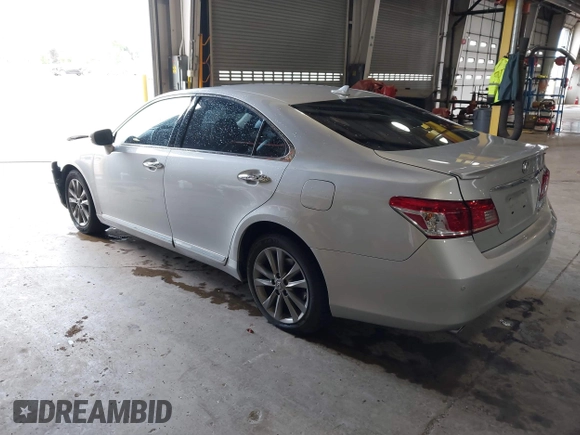 2011 Lexus ES 330 with VIN JTHBK1EG3B2433008, listed as a IAAI auction lot 42536589 with 126,518 mi miles and . Bid and sale history available at DreamBid. Image 3.