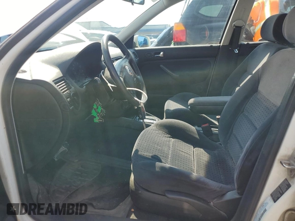 1999 Volkswagen Jetta GLS z VIN 3VWSA29M5XM074977, wystawiony jako Copart lot #65656884 z przebiegiem 124 921 mil mil oraz Nie do naprawy • Non repairable. Historia ofert i sprzedaży dostępna na DreamBid. Obrazek 7.
