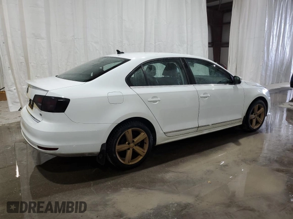 2017 Volkswagen Jetta SEL with VIN 3VWL17AJ3HM410145, listed as a Copart auction lot 58792565 with 186,732 mi miles and Salvage title. Bid and sale history available at DreamBid. Image 3.