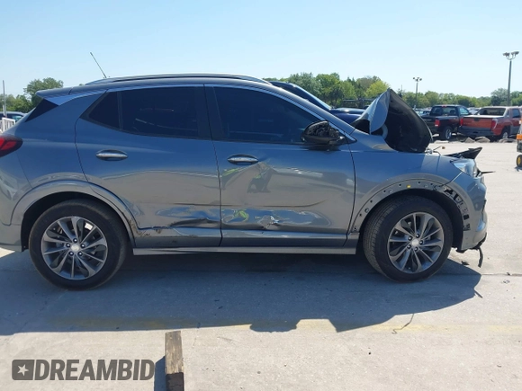 2022 Buick Encore GX Select с VIN KL4MMDSL3NB049347, выставлен на аукционе IAAI как лот 42031386 с пробегом 125 050 миль миль и . История ставок и продаж доступна на DreamBid. Изображение 14.