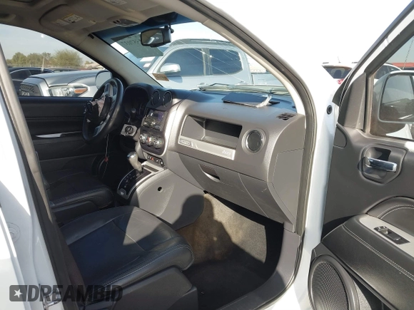 2016 Jeep Compass High Altitude Edition with VIN 1C4NJDEB8GD546245, listed as a IAAI auction lot 41557037 with 116,672 mi miles. Bid and sale history available at carsss.com. Image 5.