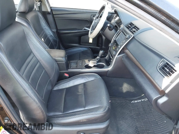 2017 Toyota Camry XLE z VIN 4T1BF1FK0HU670525, wystawiony jako IAAI lot #42277984 z przebiegiem 149 225 mil mil oraz . Historia ofert i sprzedaży dostępna na DreamBid. Obrazek 5.