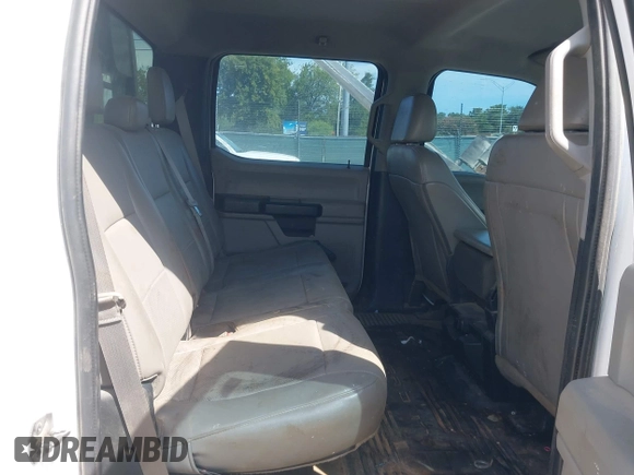 2019 Ford F-250 XL with VIN 1FD7W2B65KEG48753, listed as a IAAI auction lot 42560462 with 170,119 mi miles and . Bid and sale history available at DreamBid. Image 8.