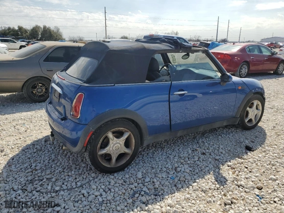 2005 MINI Cooper Convertible with VIN WMWRF33495TG11902, listed as a Copart auction lot 45397475 with 0 mi miles and Salvage Title. Bid and sale history available at carsss.com. Image 3.