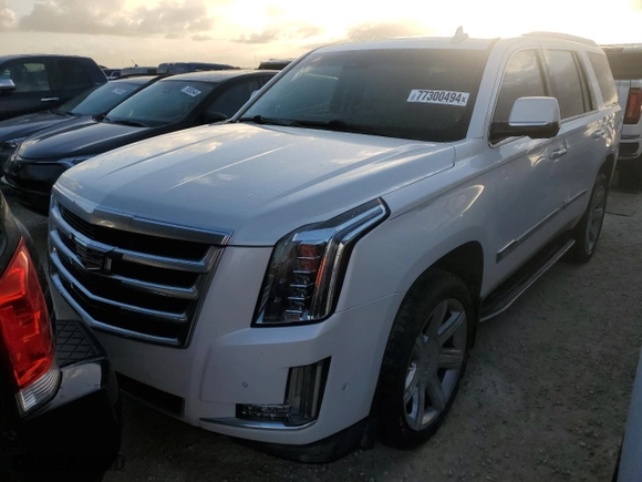2019 Cadillac Escalade Luxury with VIN 1GYS3BKJ2KR184092, listed as a Copart auction lot 77300494 with 34,375 mi miles and Non Repairable. Bid and sale history available at carsss.com. Image 1.