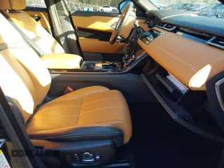 2018 Land Rover Range Rover Velar R-Dynamic HSE with VIN SALYM2RV6JA758768, listed as a IAAI auction lot 41753401 with 30,324 mi miles and . Bid and sale history available at DreamBid. Image 5.