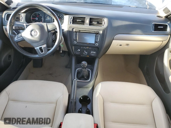 2014 Volkswagen Jetta TDI w/Premium with VIN 3VW3L7AJ4EM390185, listed as a Copart auction lot 76391084 with 49,897 mi miles and Salvage title. Bid and sale history available at DreamBid. Image 8.