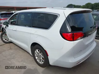2023 Chrysler Voyager LX z VIN 2C4RC1CG5PR613387, wystawiony jako IAAI lot #42265433 z przebiegiem 55 683 mil mil oraz . Historia ofert i sprzedaży dostępna na DreamBid. Obrazek 3.