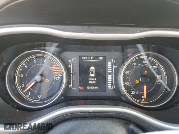 2016 Jeep Grand Cherokee with VIN 1C4PJCLS6GW281609, listed as a Copart auction lot 84149004 with 123,806 mi miles and Clean title. Bid and sale history available at DreamBid. Image 9.