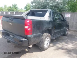 2008 Chevrolet Avalanche LTZ with VIN 3GNFK12388G120922, listed as a IAAI auction lot 42510361 with 166,112 mi miles and . Bid and sale history available at DreamBid. Image 4.