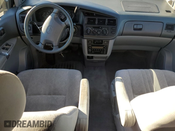 2000 Toyota Sienna LE with VIN 4T3ZF13C5YU201708, listed as a Copart auction lot 83924024 with 219,940 mi miles and Salvage Title. Bid and sale history available at DreamBid. Image 8.