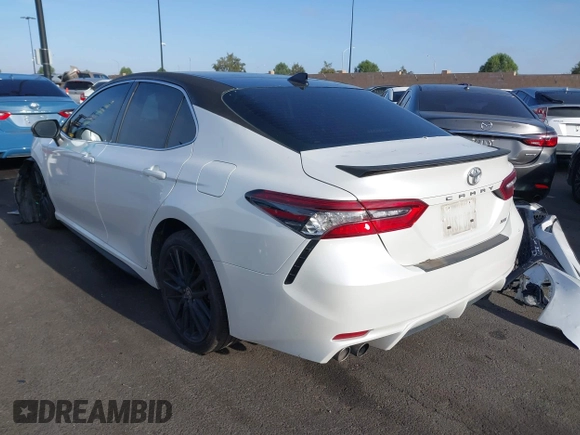 2021 Toyota Camry XSE z VIN 4T1K61AK1MU585677, wystawiony jako IAAI lot #42238920 z przebiegiem 90 089 mil mil oraz . Historia ofert i sprzedaży dostępna na DreamBid. Obrazek 15.