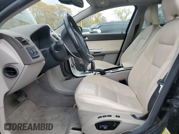 2011 Volvo V50 с VIN YV1672MW5B2617766, выставлен на аукционе Copart как лот 76826374 с пробегом 131 204 миль миль и Списание • Salvage title. История ставок и продаж доступна на DreamBid. Изображение 7.