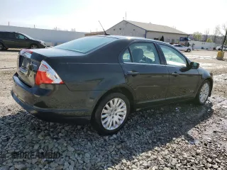 2010 Ford Fusion Hybrid with VIN 3FADP0L35AR373898, listed as a Copart auction lot 51357695 with 187,239 mi miles and Non Repairable. Bid and sale history available at carsss.com. Image 3.
