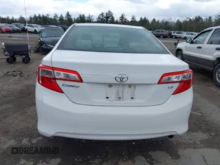 2013 Toyota Camry L with VIN 4T1BF1FK0DU270720, listed as a IAAI auction lot 41977020 with 182,058 mi miles. Bid and sale history available at carsss.com. Image 16.