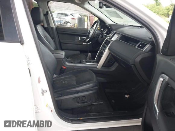 2016 Land Rover Discovery Sport HSE z VIN SALCR2BG9GH577199, wystawiony jako IAAI lot #42440816 z przebiegiem 84 904 mil mil oraz . Historia ofert i sprzedaży dostępna na DreamBid. Obrazek 5.