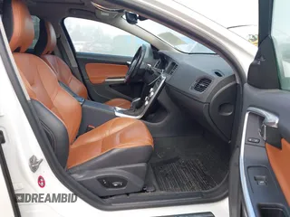 2015 Volvo V60 Cross Country T5 with VIN YV4612HK7F1001607, listed as a IAAI auction lot 41216339 with 138,069 mi miles. Bid and sale history available at carsss.com. Image 5.