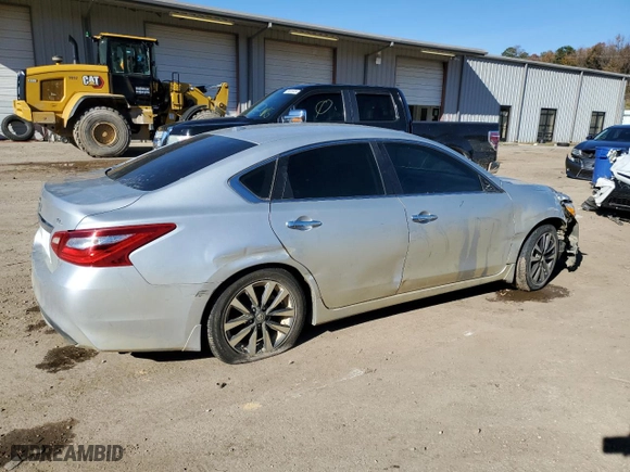 2016 Nissan Altima 2.5 SL with VIN 1N4AL3AP7GC290535, listed as a Copart auction lot 84702284 with 172,075 mi miles and Salvage Title. Bid and sale history available at carsss.com. Image 3.
