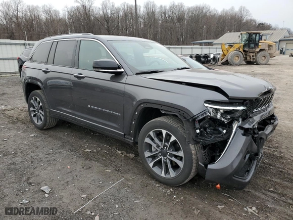 2023 Jeep Grand Cherokee 4xe Overland with VIN 1C4RJYD66P8849224, listed as a Copart auction lot 44728974 with 7,128 mi miles. Bid and sale history available at carsss.com. Image 4.