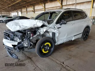 2024 Volkswagen Tiguan SE R-Line Black с VIN 3VVCB7AX6RM011544, выставлен на аукционе Copart как лот 66198745 с пробегом 23 609 миль миль и Списание • Salvage title. История ставок и продаж доступна на DreamBid. Изображение 1.
