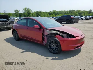 2025 Tesla Model 3 Long Range z VIN 5YJ3E1EAXSF937710, wystawiony jako Copart lot #59334705 z przebiegiem 2 666 mil mil oraz Szkoda całkowita • Salvage title. Historia ofert i sprzedaży dostępna na DreamBid. Obrazek 4.