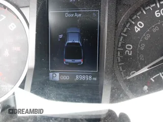 2017 Toyota Tacoma SR5 z VIN 3TMAZ5CN7HM045752, wystawiony jako IAAI lot #42057874 z przebiegiem 89 898 mil mil oraz . Historia ofert i sprzedaży dostępna na DreamBid. Obrazek 15.
