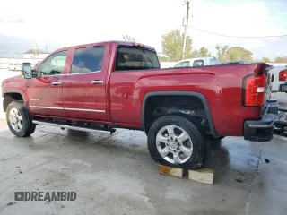 2018 GMC Sierra 2500HD SLT with VIN 1GT12TEY0JF123200, listed as a Copart auction lot 80458064 with 134,991 mi miles and Clean Title. Bid and sale history available at carsss.com. Image 2.