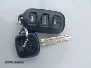 2002 Toyota Camry LE z VIN 4T1BE32K72U028489, wystawiony jako IAAI lot #41760604 z przebiegiem 163 950 mil mil oraz . Historia ofert i sprzedaży dostępna na DreamBid. Obrazek 11.