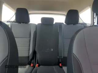 2019 Ford Escape S с VIN 1FMCU0F79KUB58432, выставлен на аукционе Copart как лот 57071095 с пробегом 111 471 миль миль и Списание • Salvage title. История ставок и продаж доступна на DreamBid. Изображение 10.