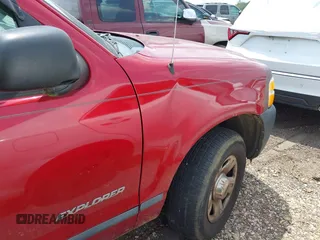 2005 Ford Explorer XLS z VIN 1FMZU62K15UA33727, wystawiony jako IAAI lot #41923293 z przebiegiem 191 698 mil mil oraz . Historia ofert i sprzedaży dostępna na DreamBid. Obrazek 13.