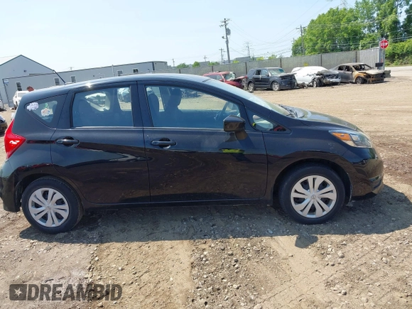 2017 Nissan Note S Plus z VIN 3N1CE2CPXHL359831, wystawiony jako IAAI lot #42395526 z przebiegiem 82 236 mil mil oraz . Historia ofert i sprzedaży dostępna na DreamBid. Obrazek 13.