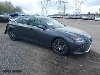 2022 Lexus ES with VIN 58ADZ1B13NU132242, listed as a IAAI auction lot 41925701 with 30,381 mi miles. Bid and sale history available at carsss.com. Image 1.