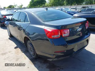 2015 Chevrolet Malibu LT with VIN 1G11D5SL0FF121638, listed as a IAAI auction lot 41942357 with 174,361 mi miles and . Bid and sale history available at DreamBid. Image 3.