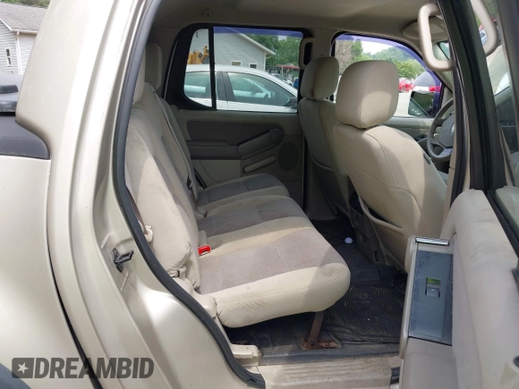 2007 Ford Explorer Sport Trac XLT with VIN 1FMEU31K87UB01491, listed as a IAAI auction lot 42428332 with 178,188 mi miles and . Bid and sale history available at DreamBid. Image 8.