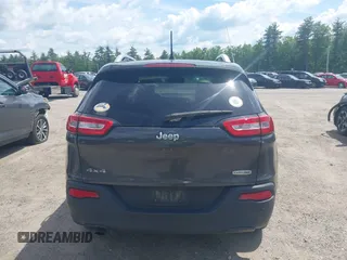 2016 Jeep Cherokee Latitude z VIN 1C4PJMCB4GW241454, wystawiony jako IAAI lot #42378181 z przebiegiem 210 207 mil mil oraz . Historia ofert i sprzedaży dostępna na DreamBid. Obrazek 16.